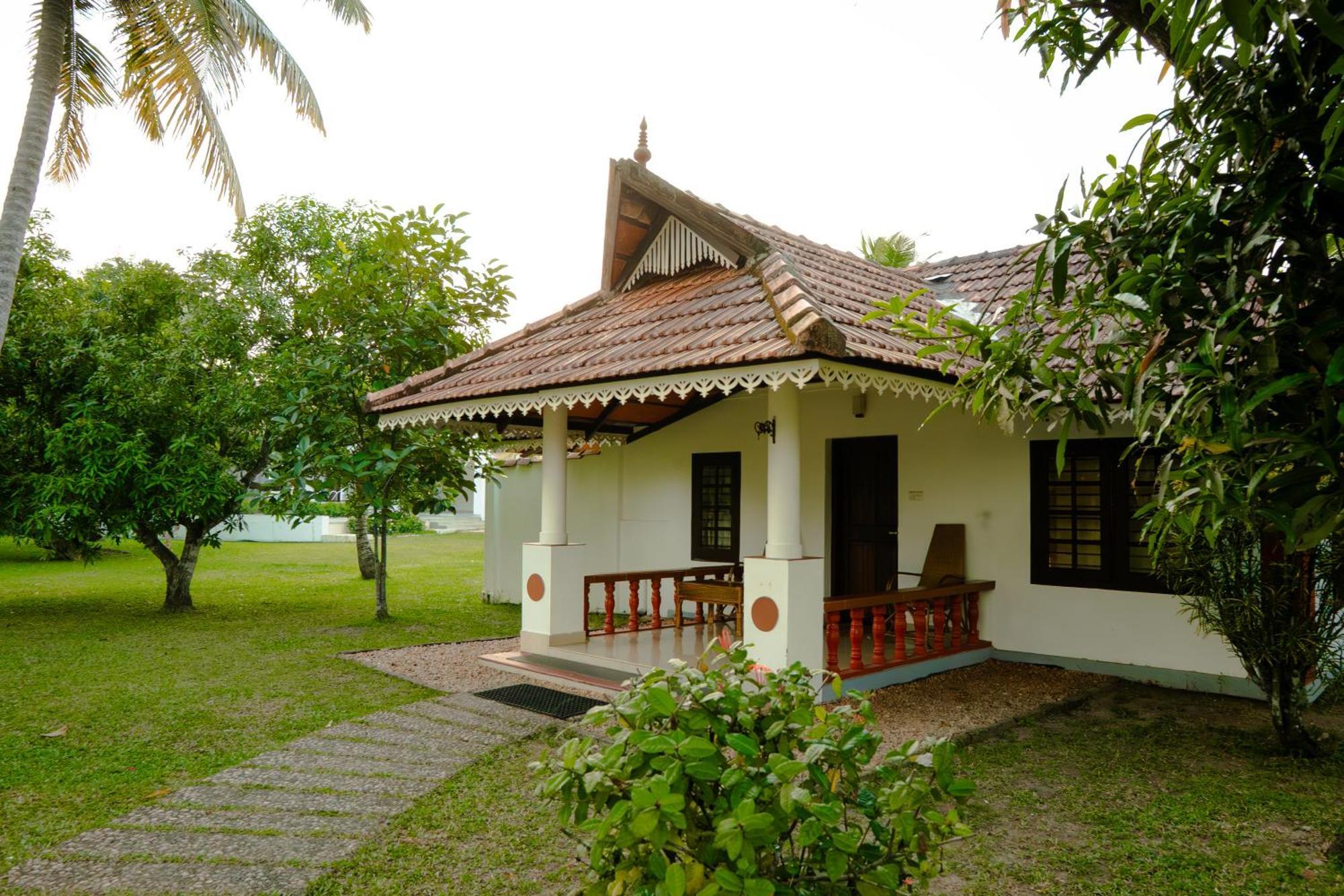 Palmgrove Lake Resort Alappuzha Exterior foto